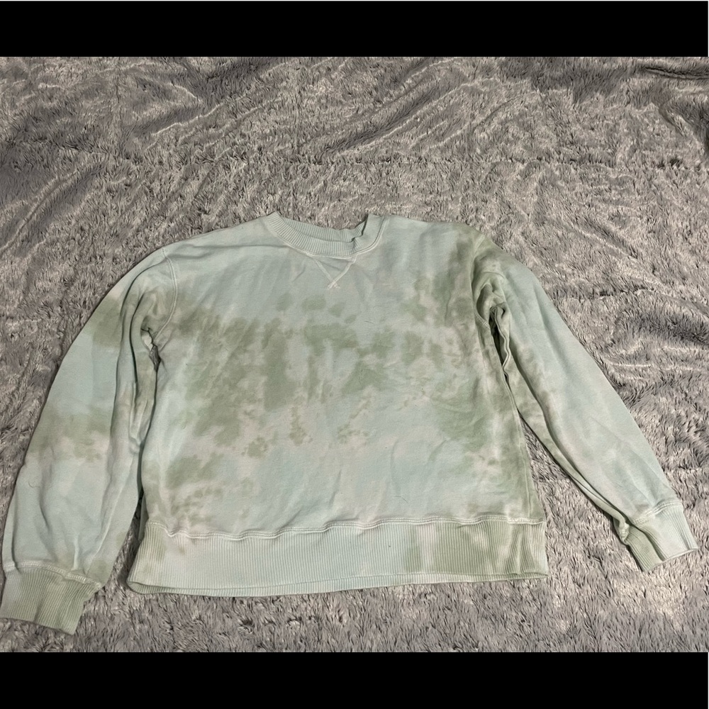 A SO crew neck sweater size medium from kohls that’s tie-dye.